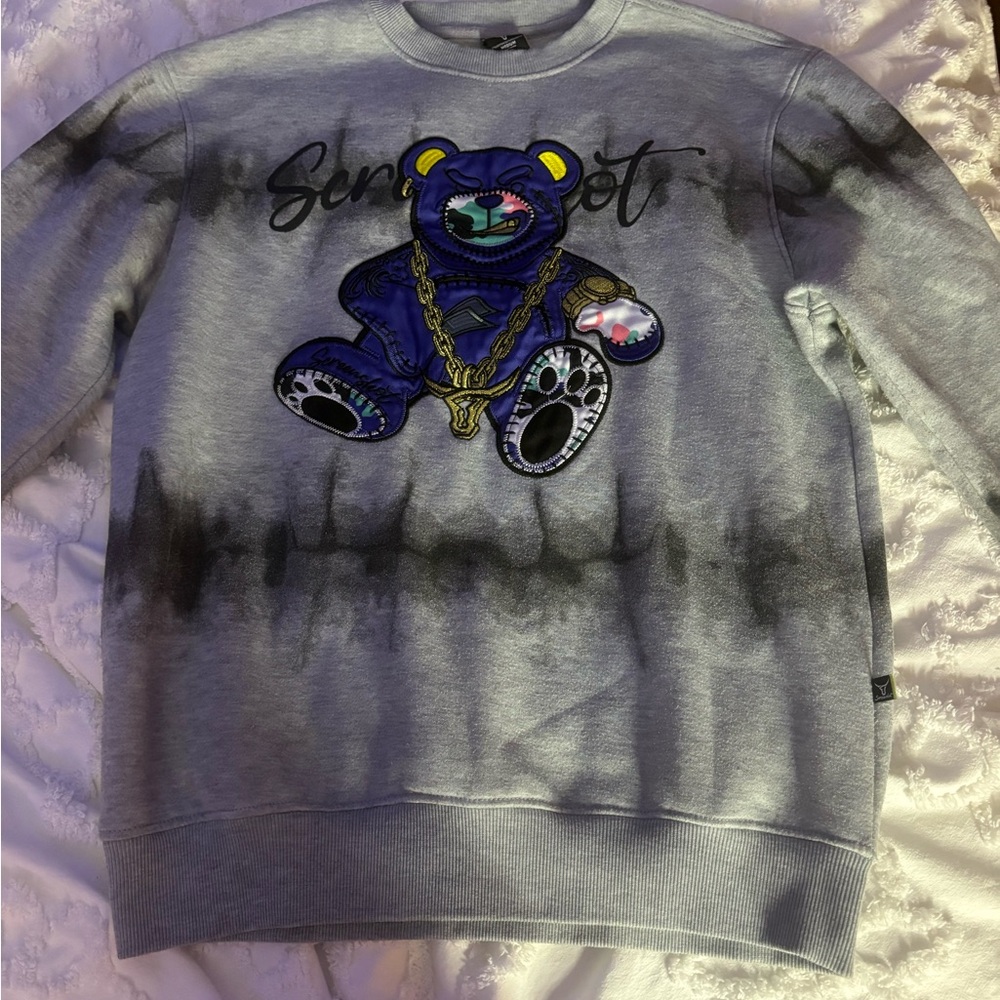 Stylish Gray Bear Graphic Crewneck Sweater